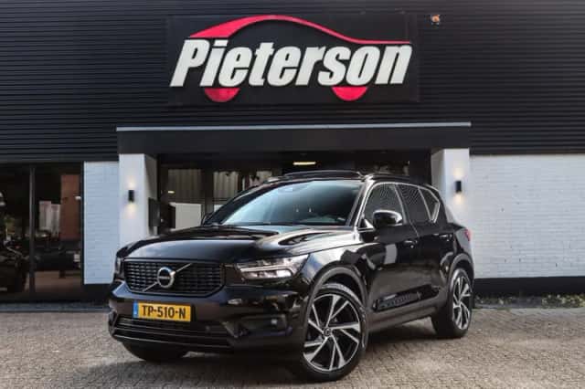 Volvo XC40 (2018) thumbnail 4