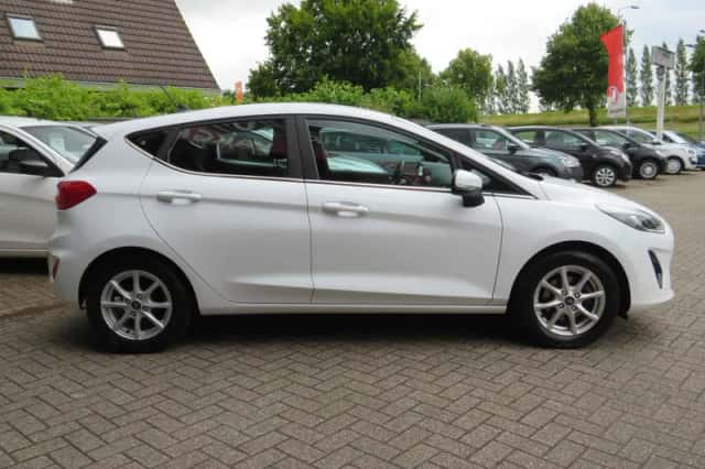 Ford Fiesta (2021) thumbnail 4
