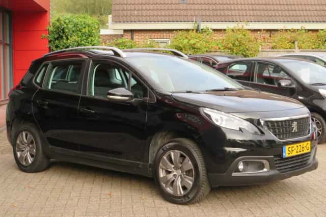 Peugeot 2008 (2018) thumbnail 6