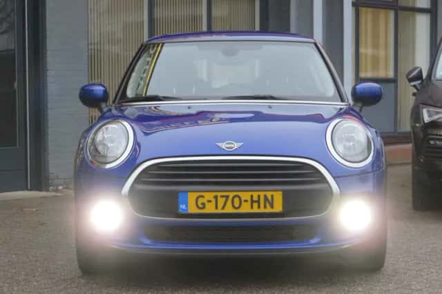 MINI One (2019) thumbnail 2