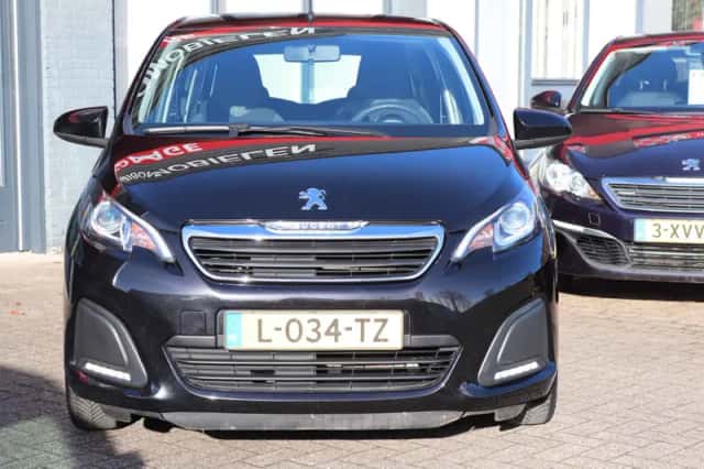 Peugeot 108 (2021) thumbnail 3