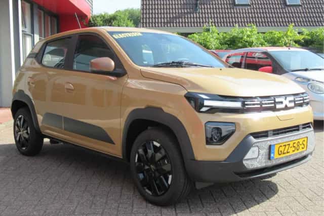 Dacia Spring (2025) thumbnail 3
