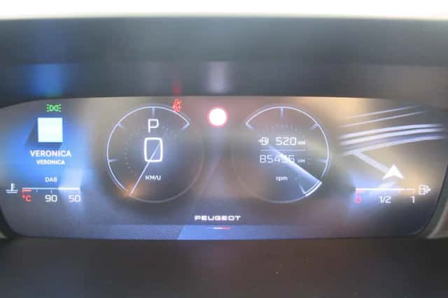 Peugeot 308 (2023) thumbnail 2