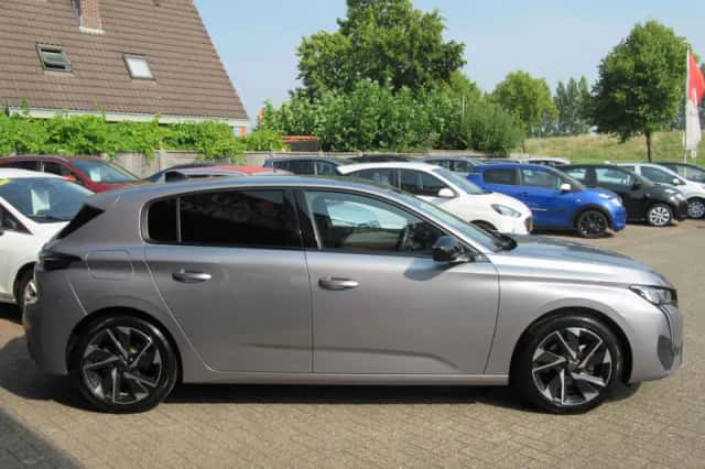 Peugeot 308 (2023) thumbnail 5