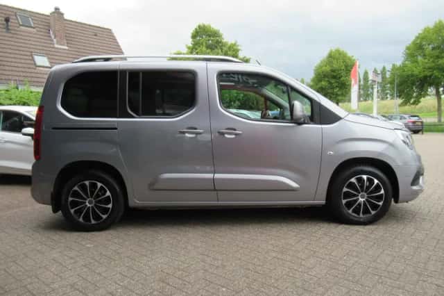 Opel Combo Tour (2020) thumbnail 4