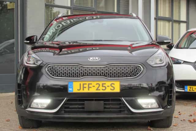 Kia Niro (2019) thumbnail 2