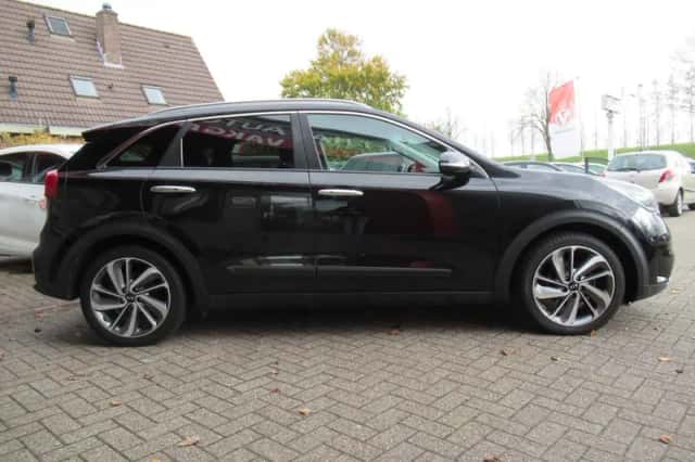 Kia Niro (2019) thumbnail 4