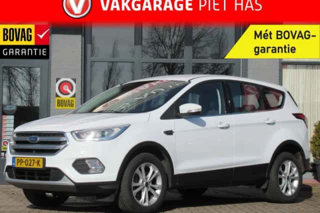 Ford Kuga (2017) thumbnail 1
