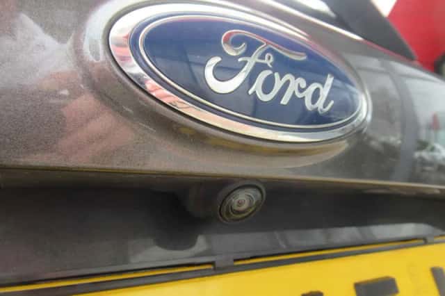 Ford Kuga (2017) thumbnail 5
