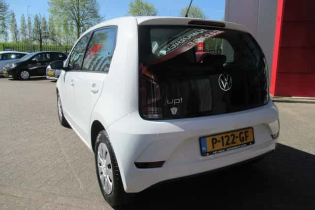 Volkswagen Up! (2022) thumbnail 6