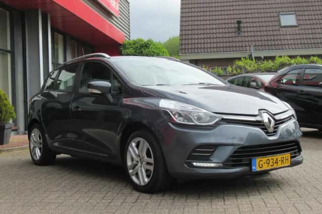 Renault Clio (2019) thumbnail 3