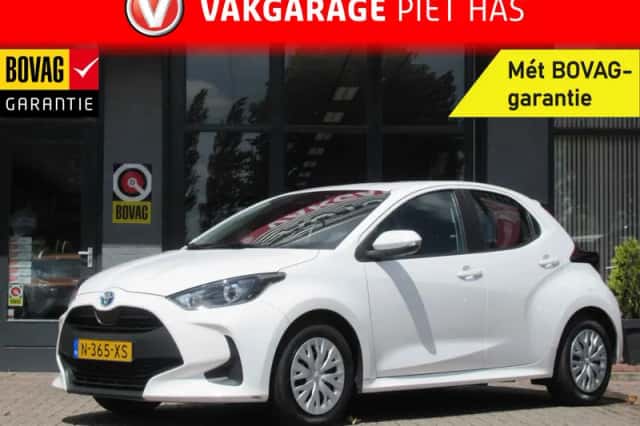 Toyota Yaris (2022) thumbnail 1