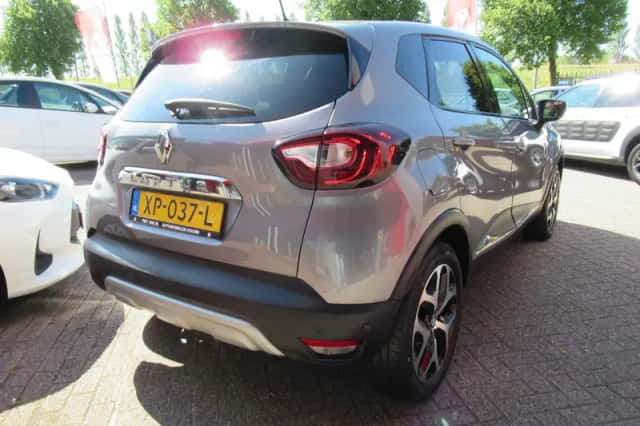 Renault Captur (2018) thumbnail 6