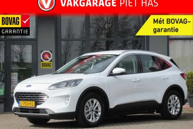 Ford Kuga (2021) thumbnail 1