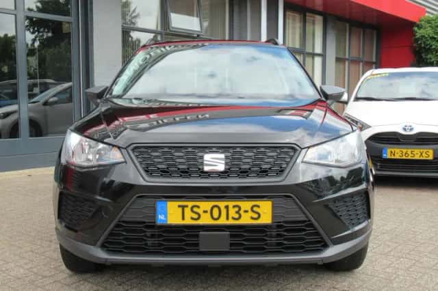 SEAT Arona (2018) thumbnail 2