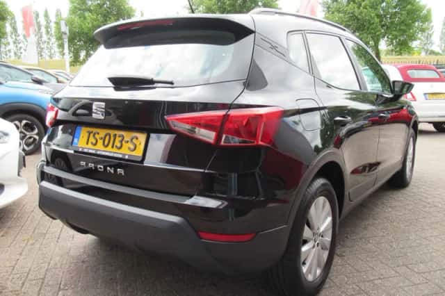 SEAT Arona (2018) thumbnail 5