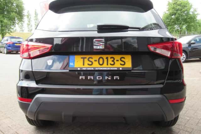 SEAT Arona (2018) thumbnail 6