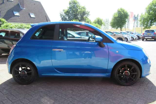 Fiat 500 (2015) thumbnail 3
