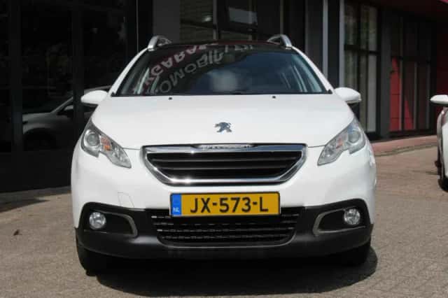 Peugeot 2008 (2016) thumbnail 2