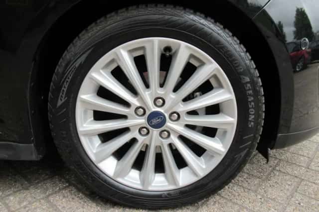 Ford C-Max (2019) thumbnail 5