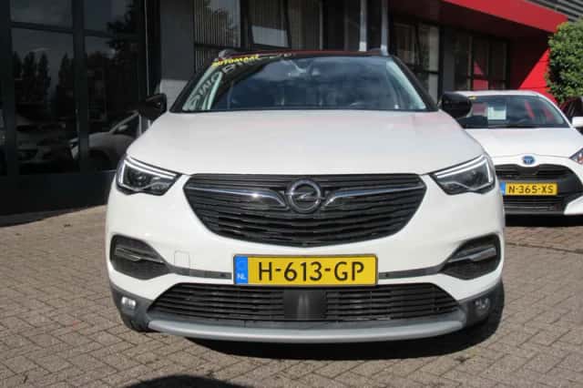 Opel Grandland (2020) thumbnail 2