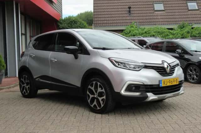 Renault Captur (2017) thumbnail 3