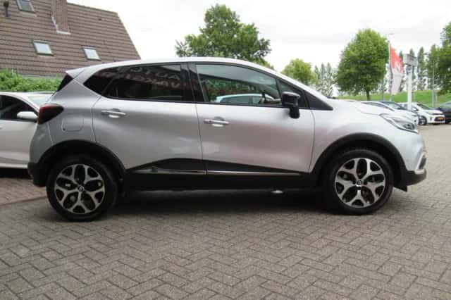 Renault Captur (2017) thumbnail 4