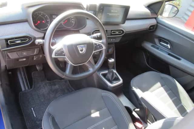 Dacia Sandero (2021) thumbnail 5