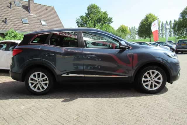 Renault Kadjar (2018) thumbnail 4