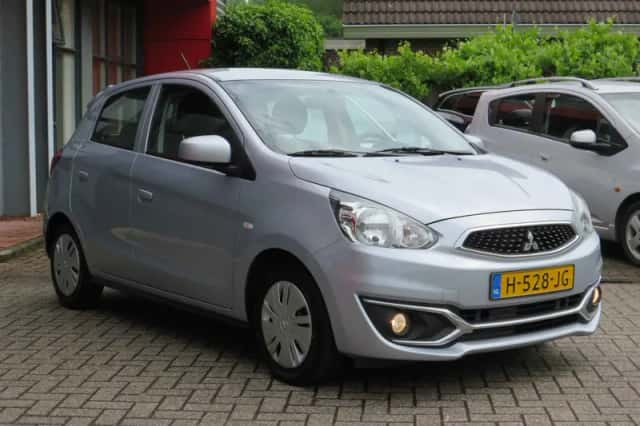 Mitsubishi Space Star (2020) thumbnail 3