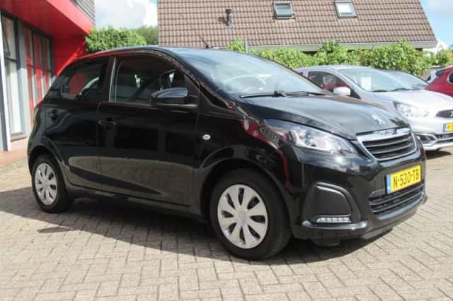 Peugeot 108 (2022) thumbnail 3