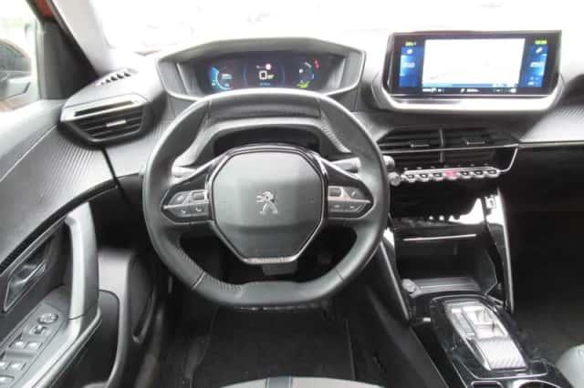 Peugeot e-2008 (2022) thumbnail 6