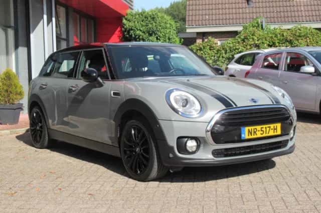 MINI Clubman (2017) thumbnail 3