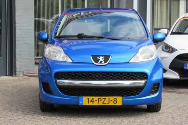 Peugeot 107 (2011) thumbnail 2