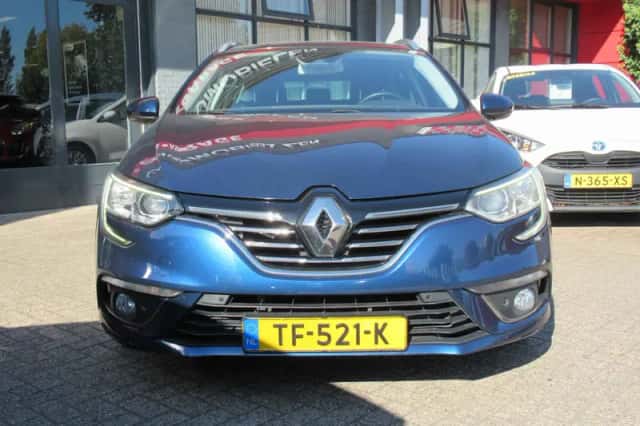 Renault Mégane (2018) thumbnail 2