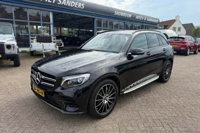 Mercedes-Benz GLC-Klasse (2018) thumbnail 1