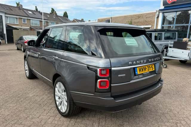Land Rover Range Rover (2019) thumbnail 3