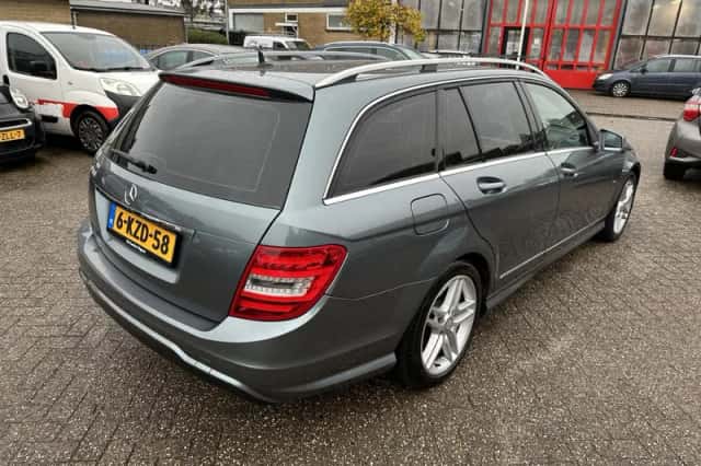Mercedes-Benz C-Klasse (2012) thumbnail 2