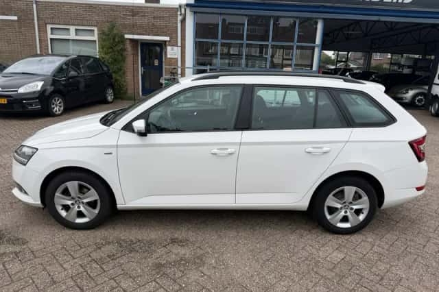 Škoda Fabia (2018) thumbnail 2