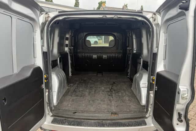 Fiat Doblò Cargo (2019) thumbnail 3