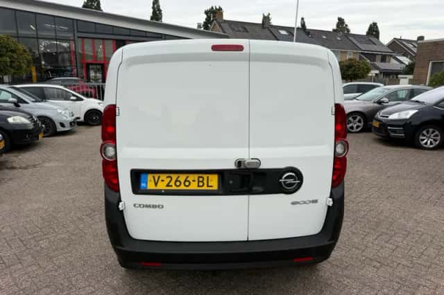 Opel Combo (2016) thumbnail 4