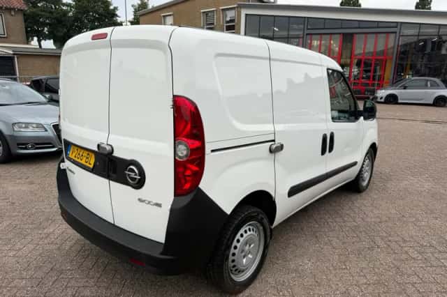 Opel Combo (2016) thumbnail 5