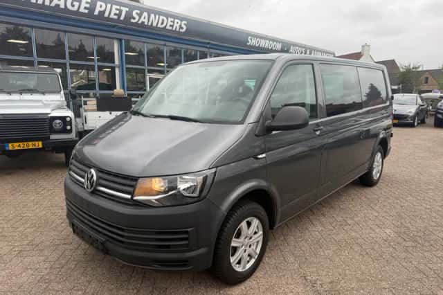 Volkswagen Transporter (2016) thumbnail 1