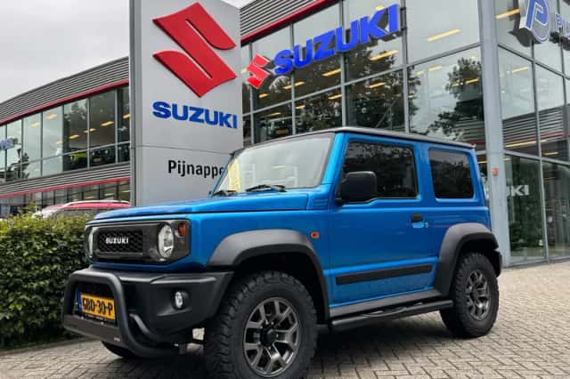 Suzuki Jimny (2023) thumbnail 1