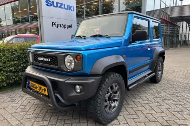 Suzuki Jimny (2023) thumbnail 5