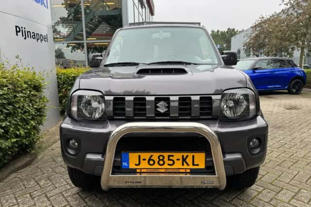 Suzuki JIMNY (2014) thumbnail 4