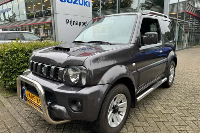 Suzuki JIMNY (2014) thumbnail 5