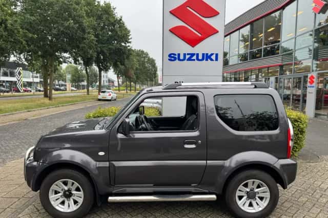 Suzuki JIMNY (2014) thumbnail 6
