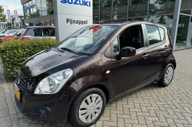 Suzuki SPLASH (2012) thumbnail 6