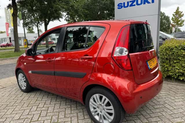 Suzuki Splash (2012) thumbnail 2